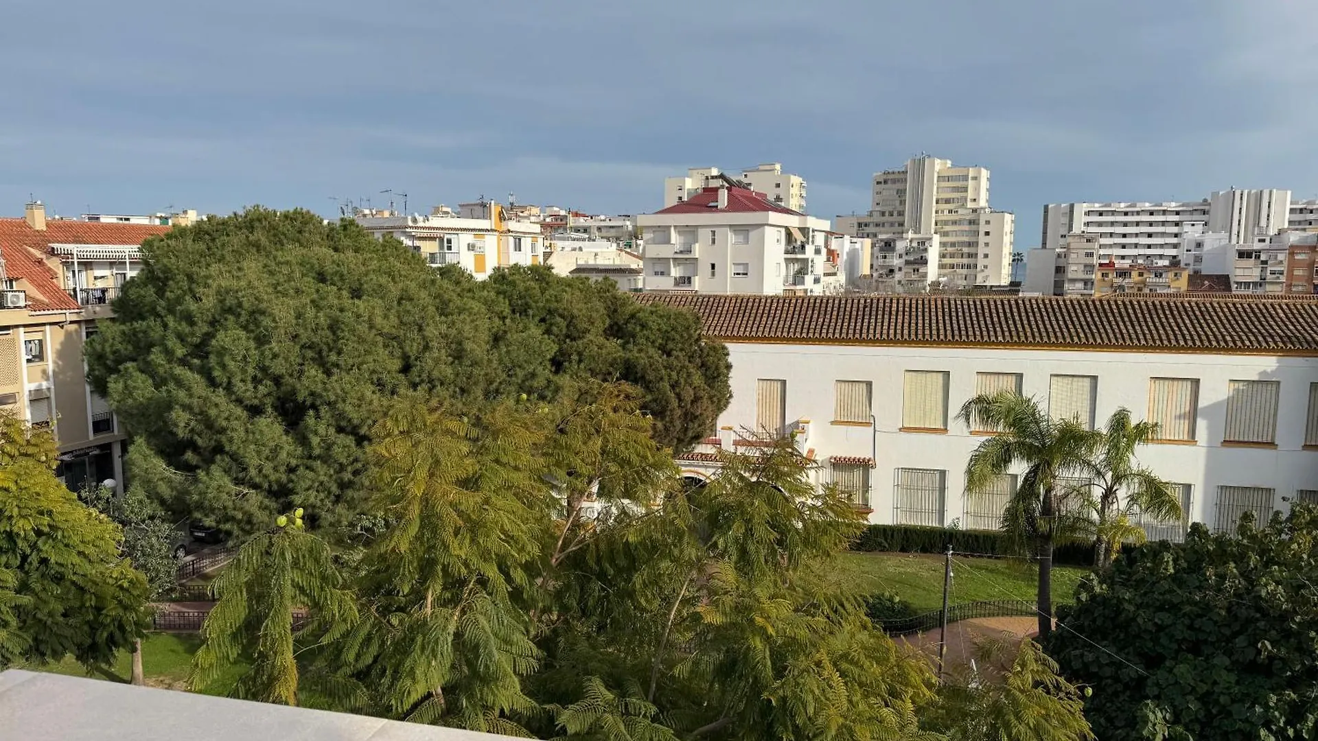 Penthouse Met Groot Terras Centrum Fuengirola 0*,  Spain